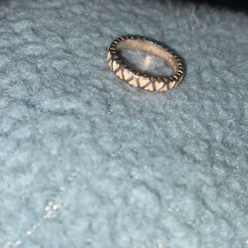 Pandora Cream Hearts Ring (5)